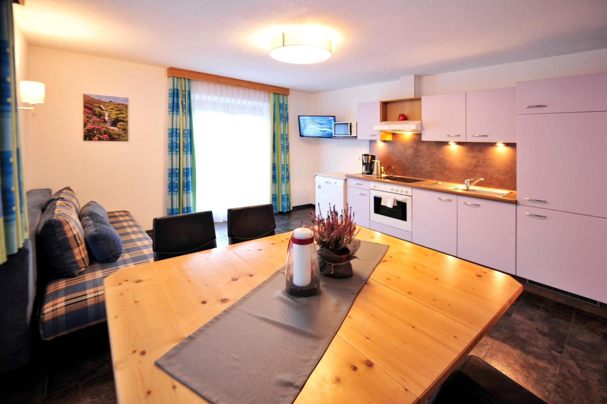 Baeckerei Schranz Bed & Breakfast Sankt Leonhard im Pitztal Exterior photo